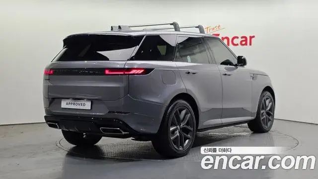 Land Rover Range Rover Sport 2024 — ფოტო 17/20