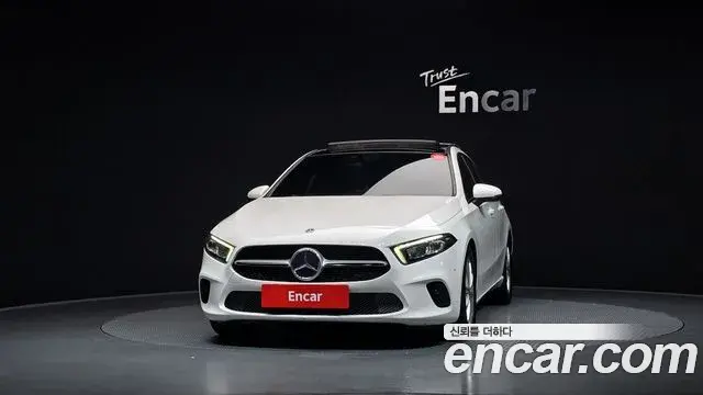 Mercedes-Benz A-Class 2020 — Фото 3/20