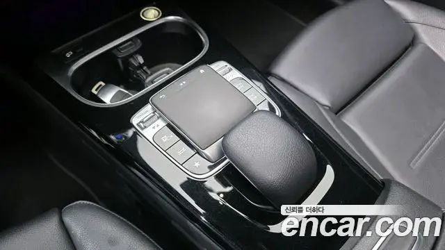 Mercedes-Benz A-Class 2020 — Фото 18/20