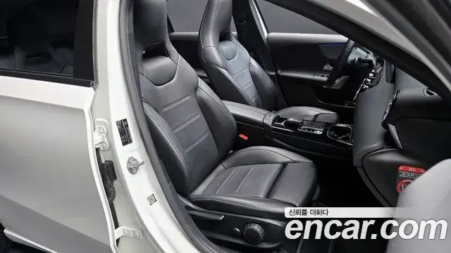 Mercedes-Benz A-Class 2020 — ფოტო 15/33