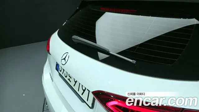 Mercedes-Benz A-Class 2020 — ფოტო 27/33