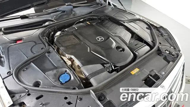Mercedes-Benz S-Class 2018 — ფოტო 16/20