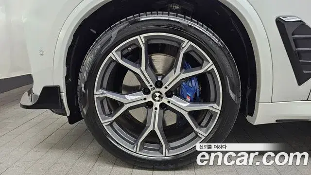 BMW X5 2025 — Photo 2/32