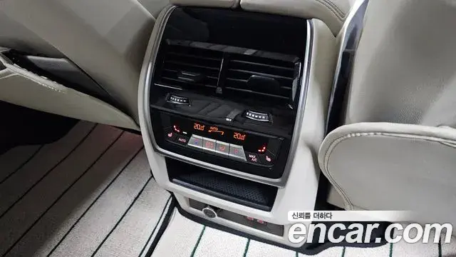 BMW X5 2025 — Photo 17/32
