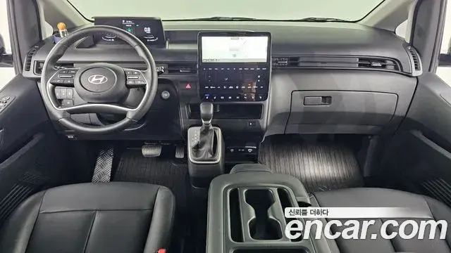 Hyundai Staria 2024 — ფოტო 12/20