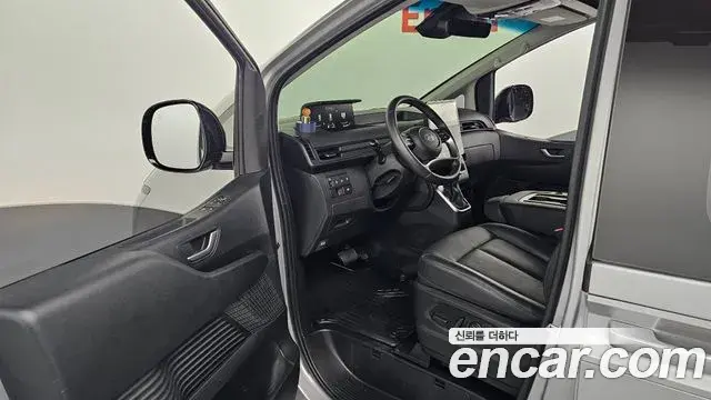 Hyundai Staria 2024 — ფოტო 6/20
