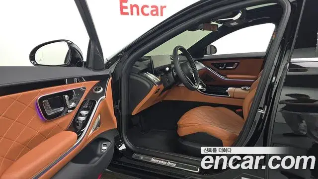 Mercedes-Benz S-Class 2025 — Фото 10/20