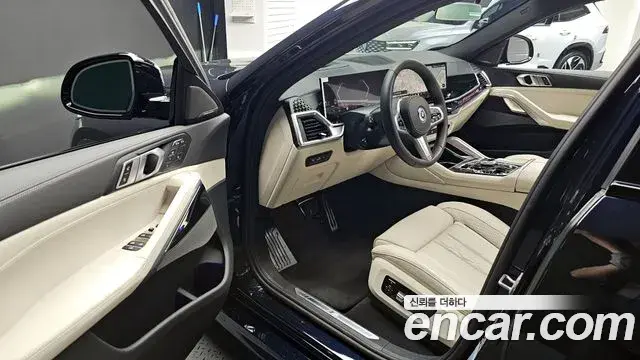 BMW X6 2025 — Photo 26/35