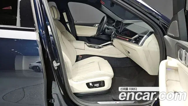 BMW X6 2025 — Photo 21/35