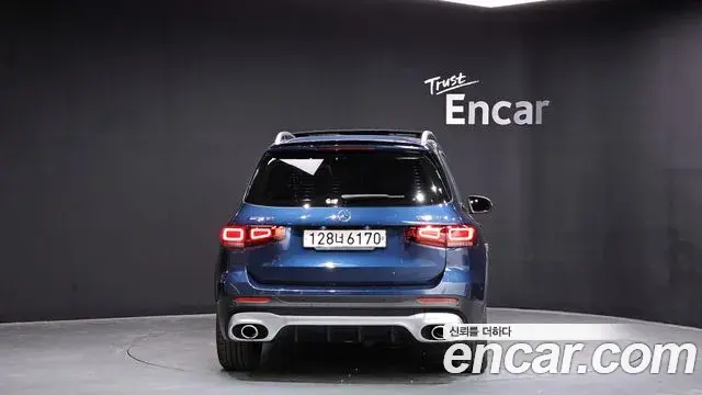 Mercedes-Benz GLB-Class 2022 — Şəkil 18/20