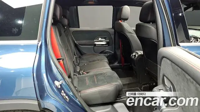 Mercedes-Benz GLB-Class 2022 — Şəkil 16/20