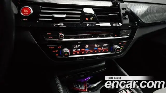 BMW M5 2019 — Фото 17/20