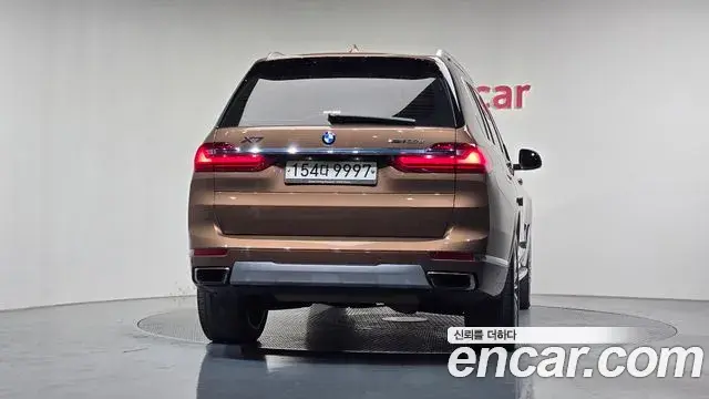 BMW X7 2020 — Фото 4/20