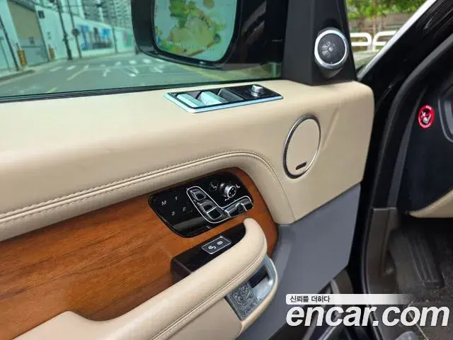 Land Rover Range Rover 2020 — Şəkil 12/17