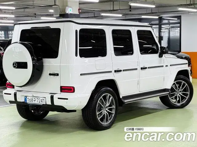 Mercedes-Benz G-Class 2025 — Photo 3/20