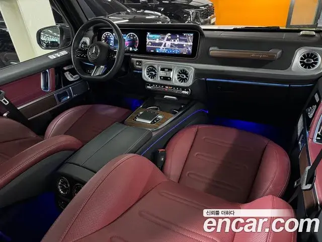 Mercedes-Benz G-Class 2025 — Photo 2/20