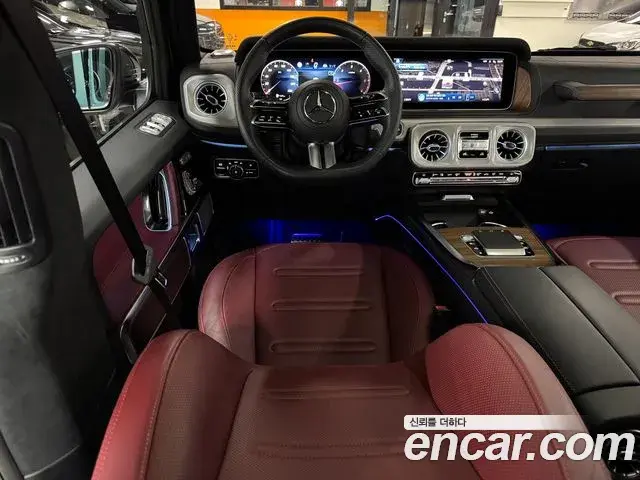 Mercedes-Benz G-Class 2025 — Photo 12/20