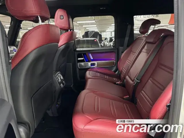 Mercedes-Benz G-Class 2025 — Photo 13/20