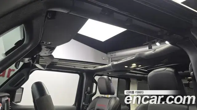 Jeep Wrangler 2021 — Photo 14/30