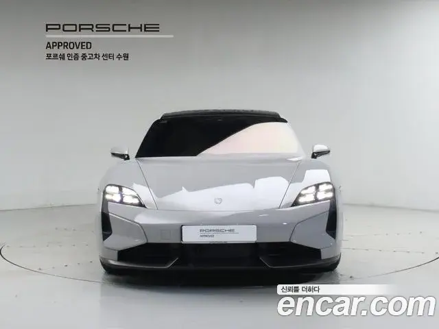 Porsche Taycan 2025 — Photo 18/20