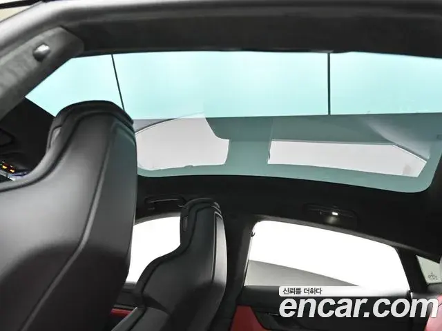 Porsche Taycan 2025 — Photo 7/20