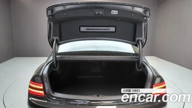 Genesis G80 2021 — Photo 5/32