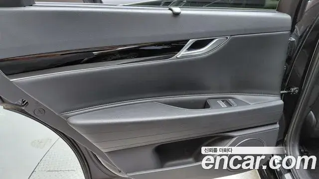 Genesis G80 2021 — Photo 30/32