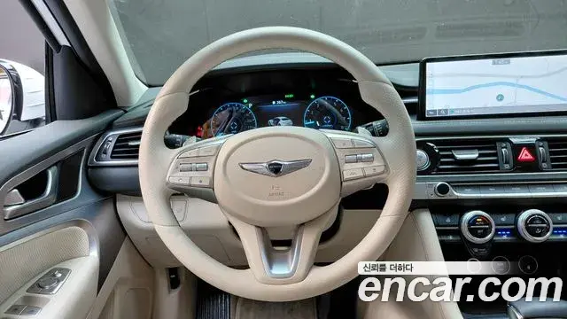 Genesis G70 2022 — Photo 19/30