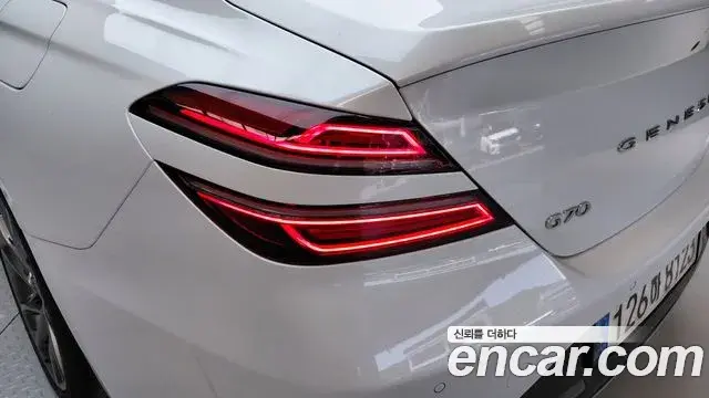 Genesis G70 2022 — Photo 27/30