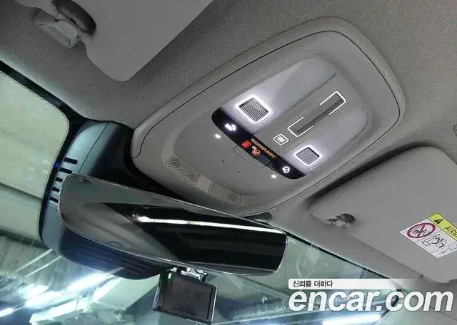 Volvo XC40 2024 — ფოტო 5/20