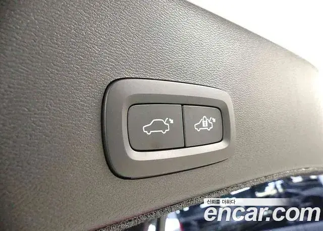 Volvo XC40 2024 — ფოტო 10/20