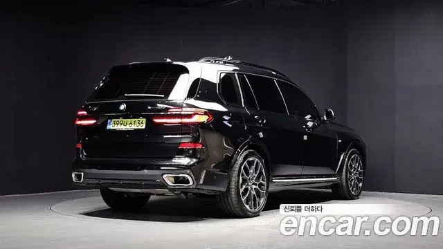 BMW X7 2025 — Şəkil 27/35