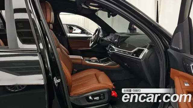 BMW X7 2025 — Şəkil 19/35