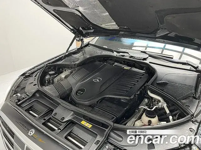 Mercedes-Benz S-Class 2021 — ფოტო 18/20