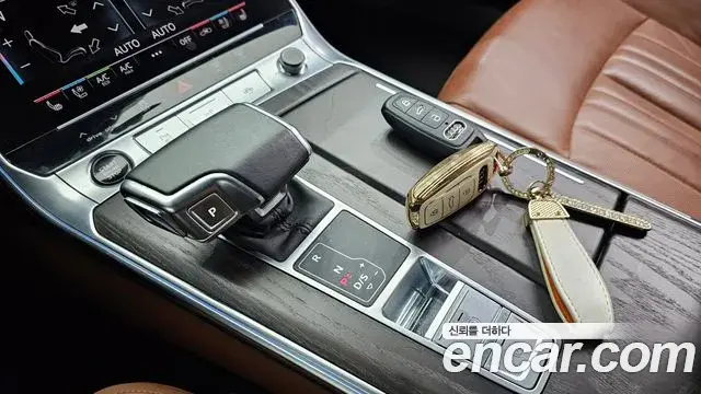 Audi A6 2021 — Photo 13/33