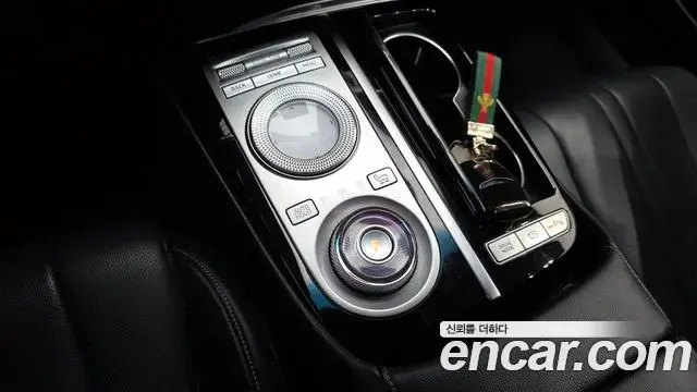 Genesis G80 2020 — Şəkil 35/41