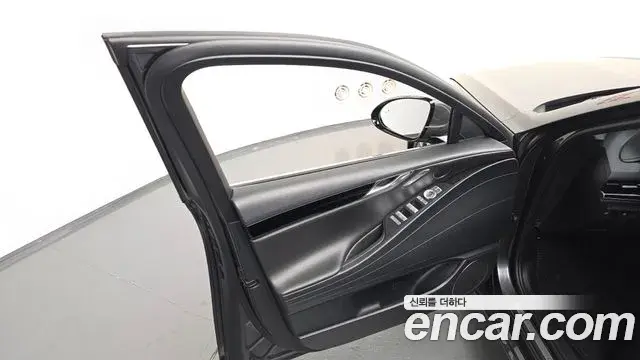 Genesis G80 2020 — Şəkil 33/41