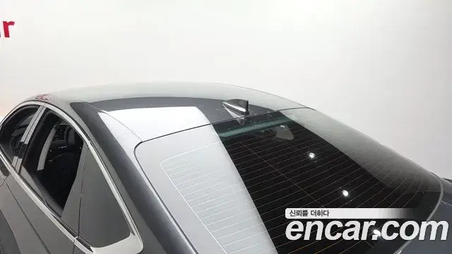 Genesis G80 2020 — Şəkil 28/41