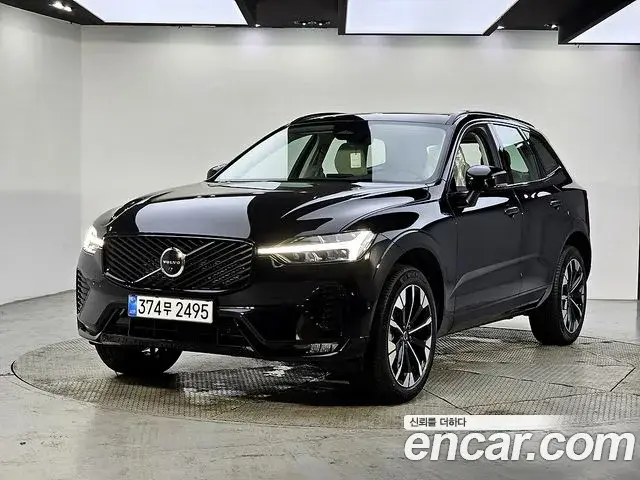 Volvo XC60 2026 — Фото 9/20