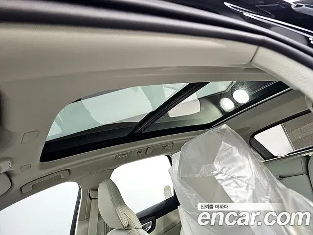 Volvo XC60 2026 — Фото 13/20