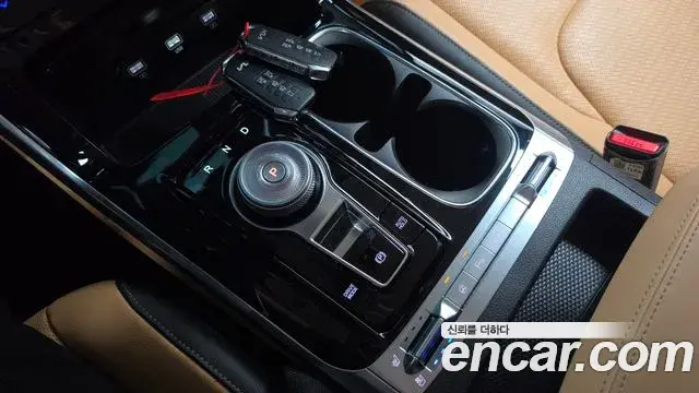 Kia Carnival 2023 — Фото 9/20