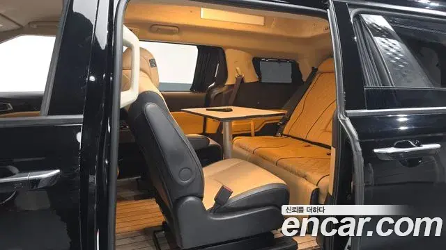 Kia Carnival 2023 — Фото 11/20