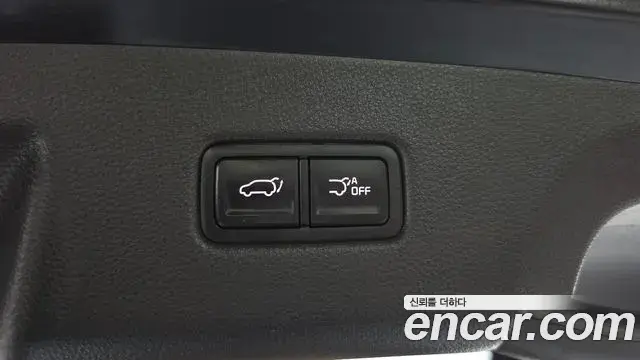 Kia Carnival 2023 — Фото 20/20