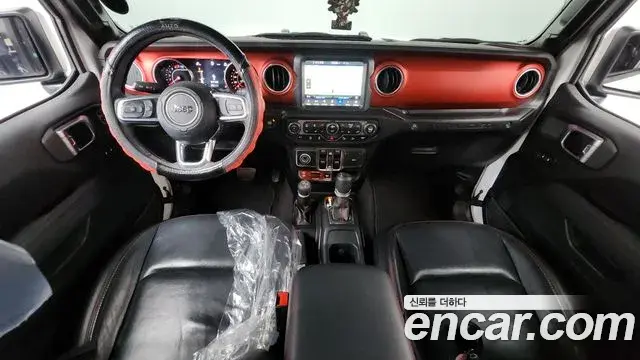 Jeep Wrangler 2020 — Photo 13/34