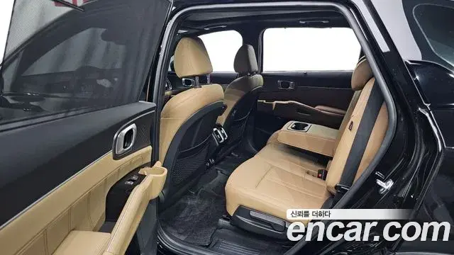 Kia Sorento 2024 — Şəkil 26/32