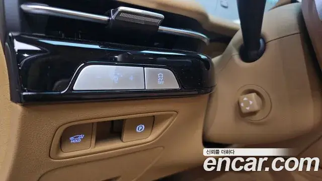 Genesis G80 2025 — Photo 30/38
