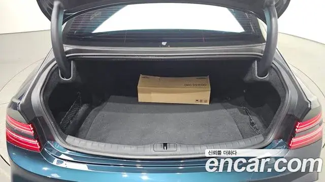 Genesis G80 2025 — Photo 23/38