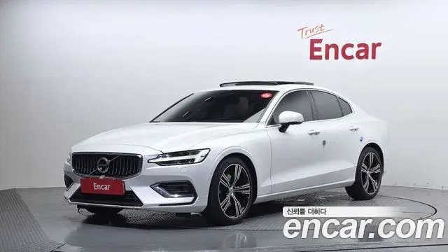 Volvo S60 2020 — Şəkil 20/35