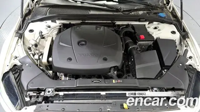Volvo S60 2020 — Şəkil 22/35