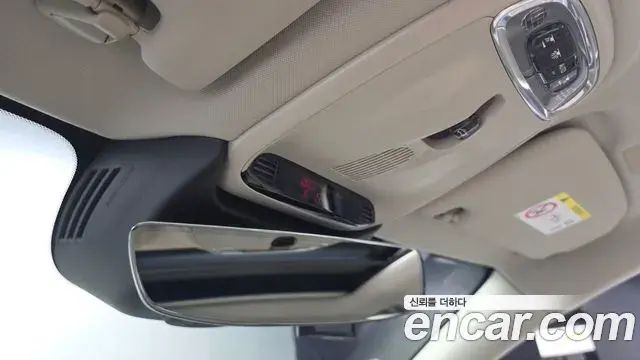 Volvo S60 2020 — Şəkil 18/35